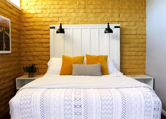 The Three Keys Duplex *